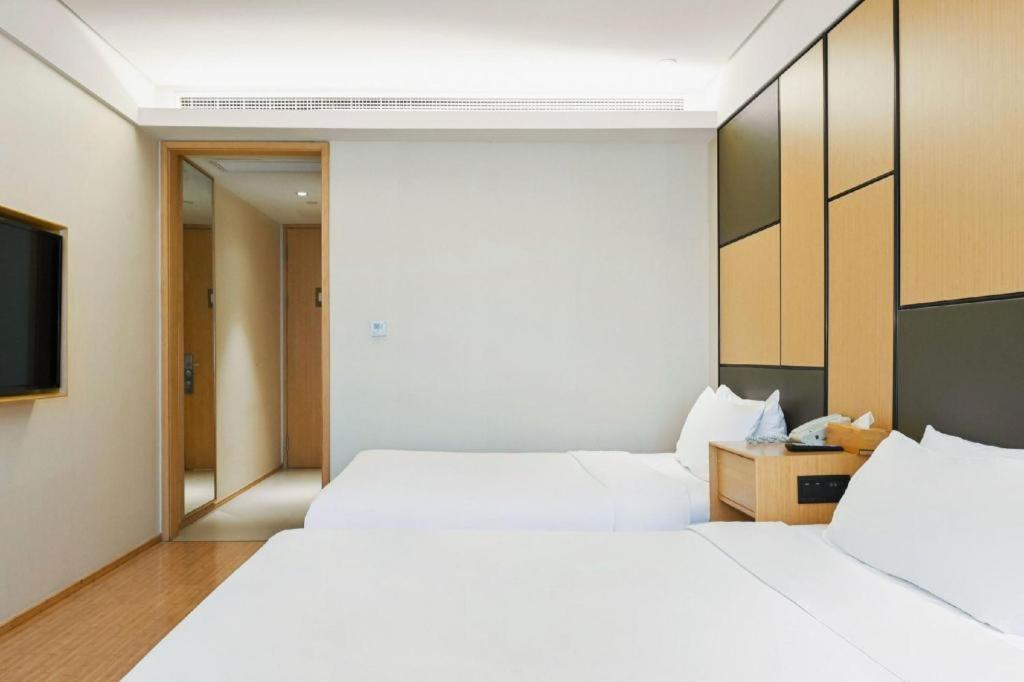 Ji Hotel Shanghai Hongqiao Yan'An XI Road Exterior photo