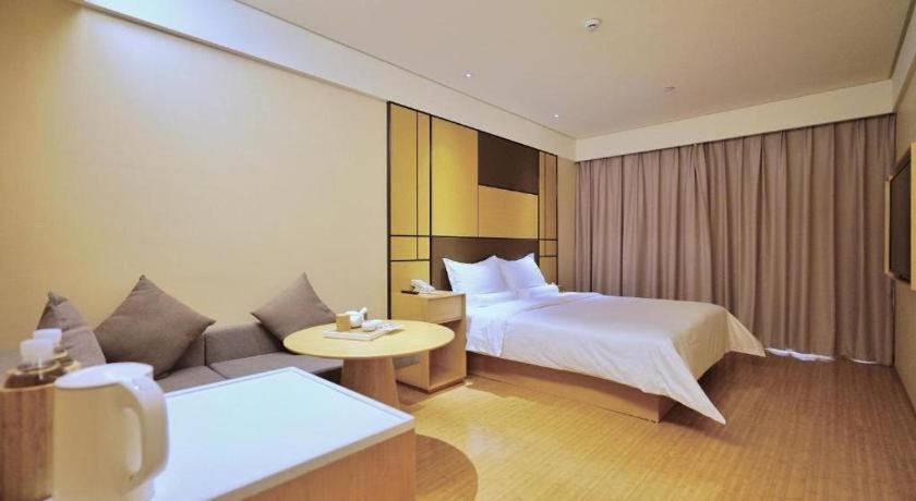 Ji Hotel Shanghai Hongqiao Yan'An XI Road Exterior photo