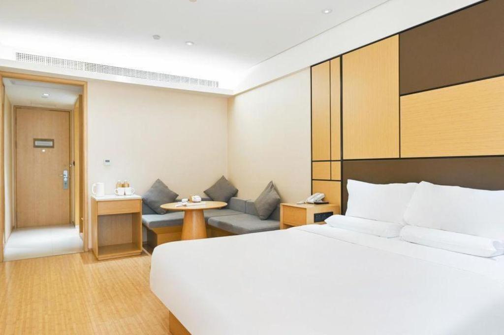 Ji Hotel Shanghai Hongqiao Yan'An XI Road Exterior photo