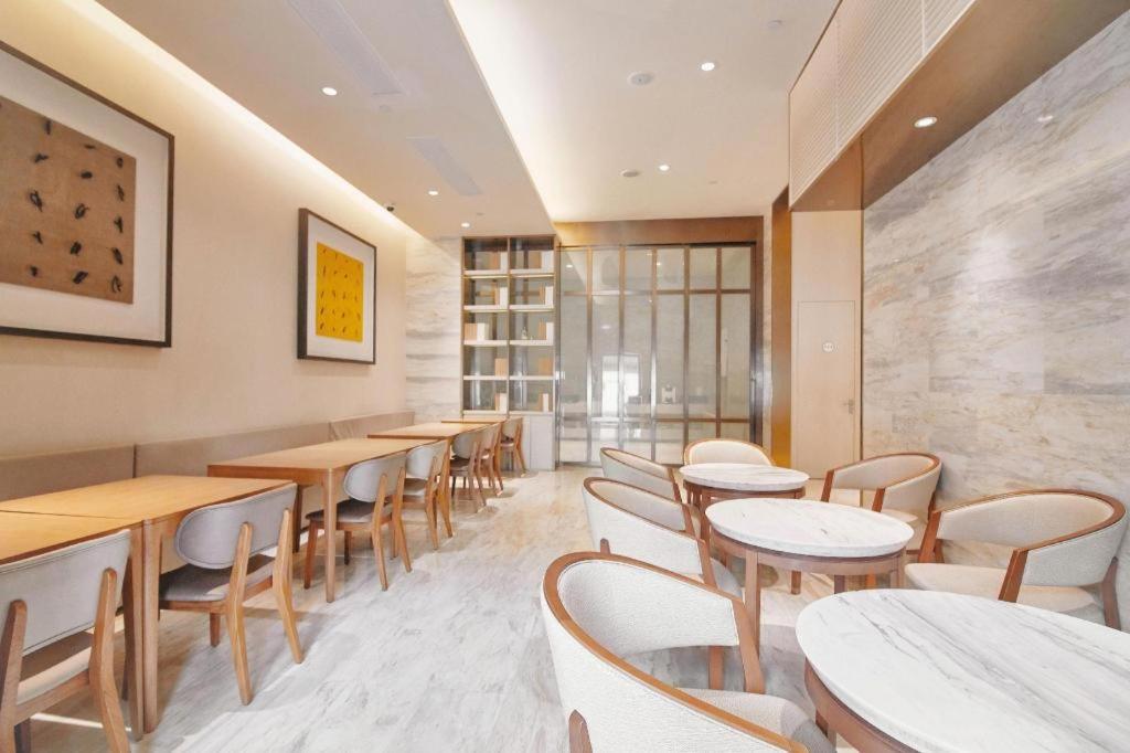 Ji Hotel Shanghai Hongqiao Yan'An XI Road Exterior photo